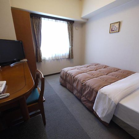 Hotel Route-Inn Matsusaka Ekihigashi Buitenkant foto